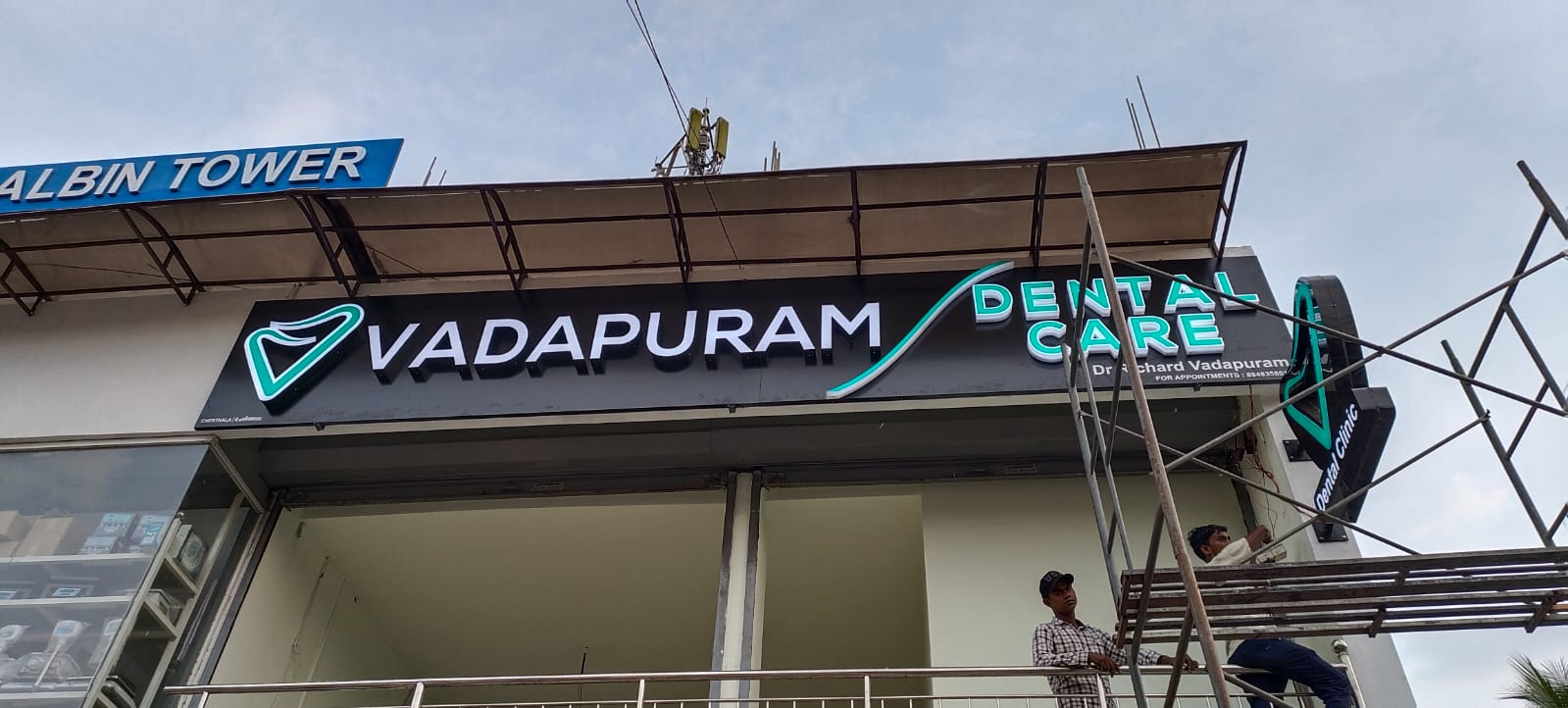 Medlounges LED Signboards